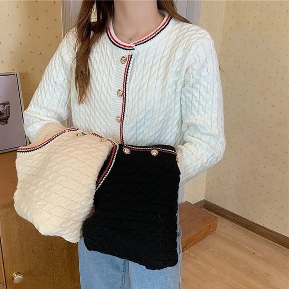 Cable knit sweater cardigan white stripe button cropped womens long sleeve - Picture 7 of 8